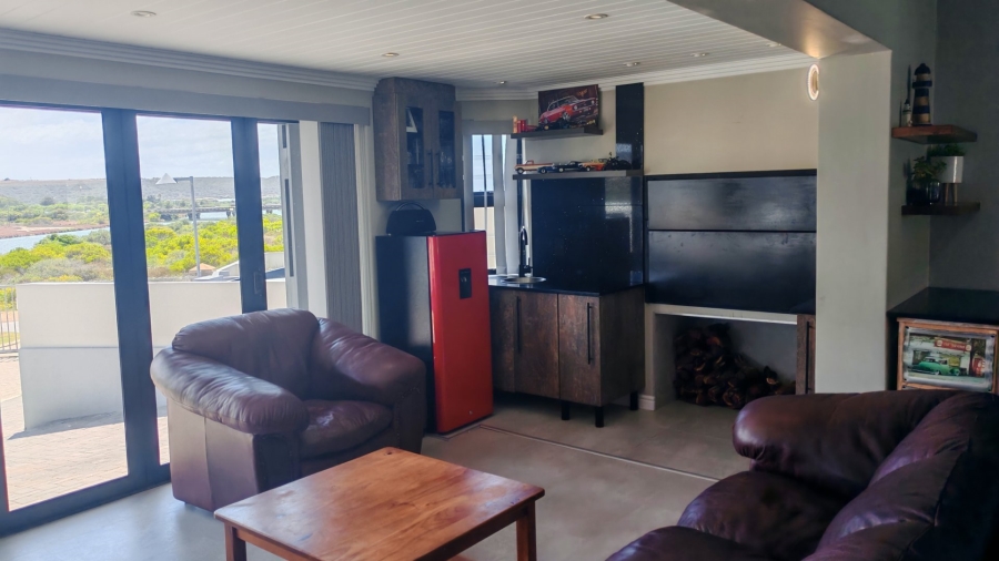 3 Bedroom Property for Sale in Hartenbos Heuwels Western Cape